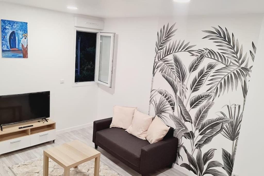 Appartement Tres Lumineux Et Calme. Sevran Bagian luar foto